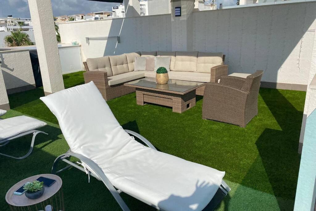 Luxury Penthouse Oasis Beach VIII Orihuela Costa Punta Prima Apartment Torrevieja Exterior photo